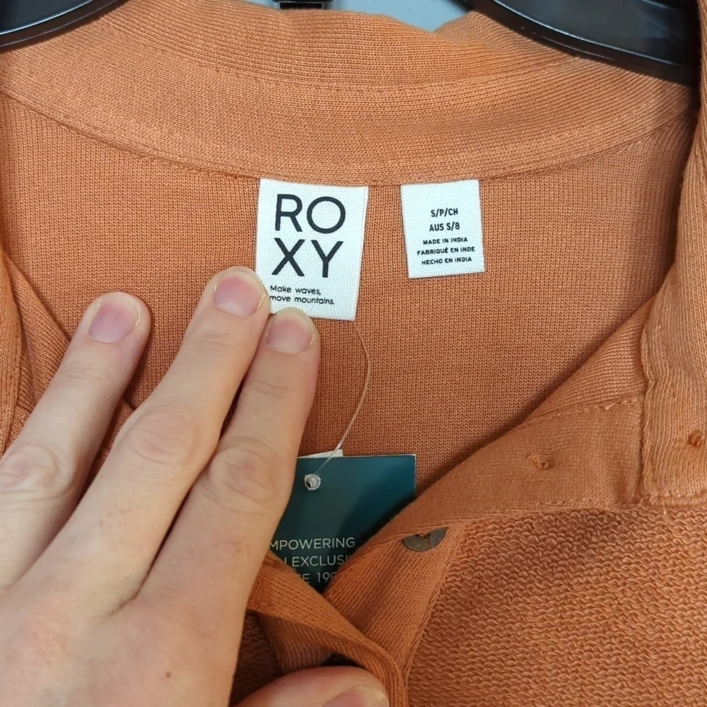 NWT Roxy Top - Picture 2 of 6